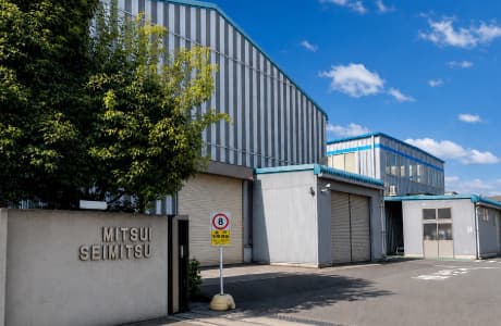 本社・温水工場 外観