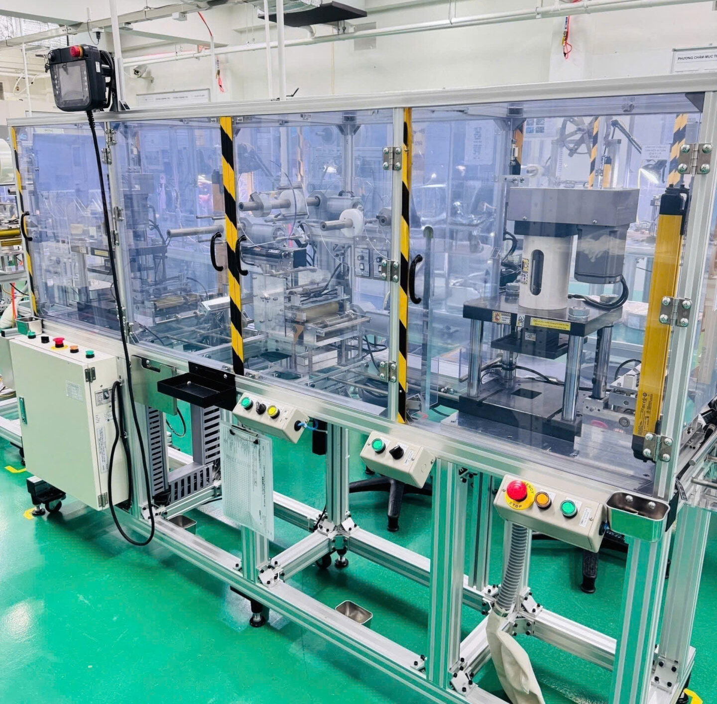 接着剤特殊形状品補強板加工機